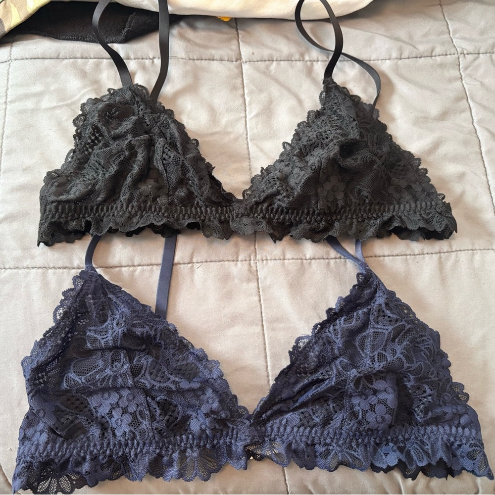 Aerie show off Lace triangle Bralette Set - true black and navy blue